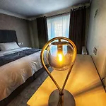 Tara 3*