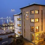 Tara Otel