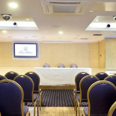 Tara Hotel 3*