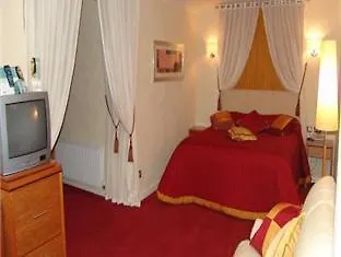 Tara Otel 3*